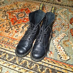 DR. MARTENS 1490